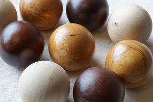 Oversized Wooden Ball ‘Hooks’
